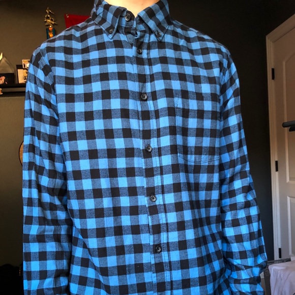 Flannel - Picture 1 of 2